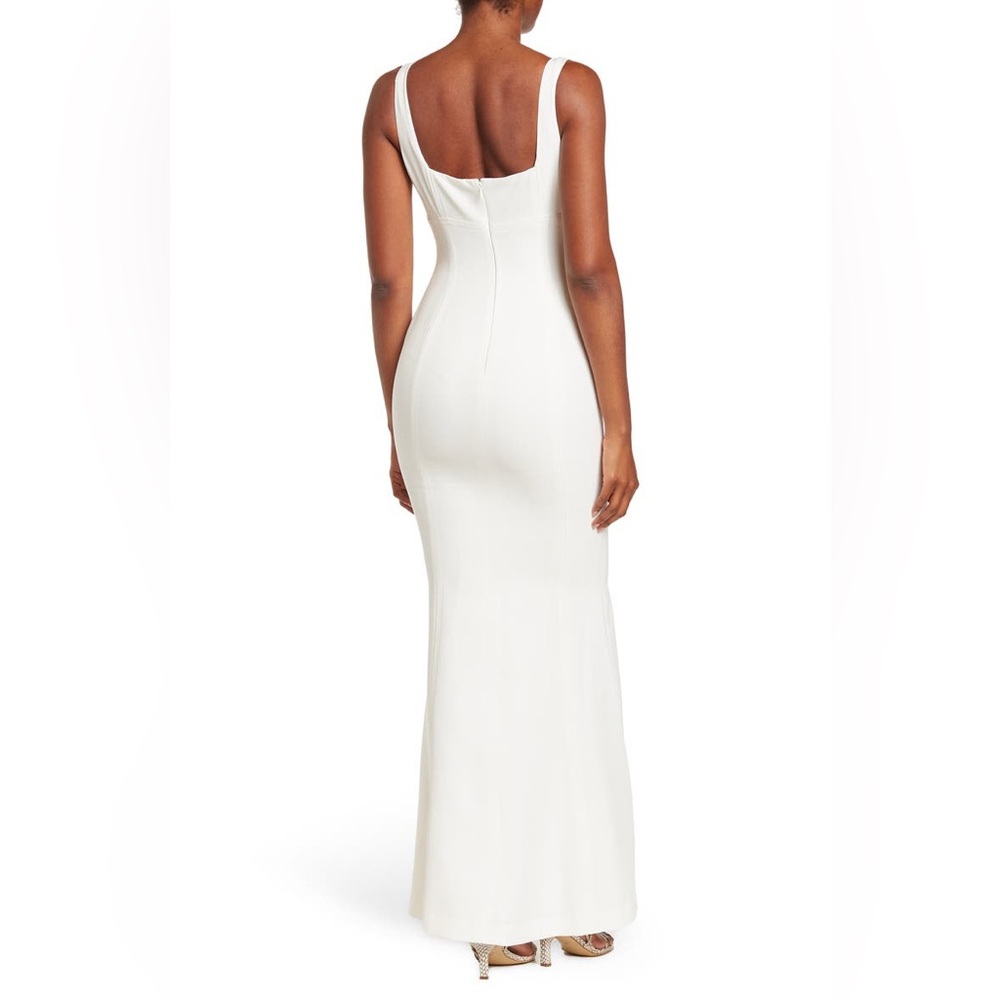 Laundry by Shelli Segal Square Neck Fishtail Gown